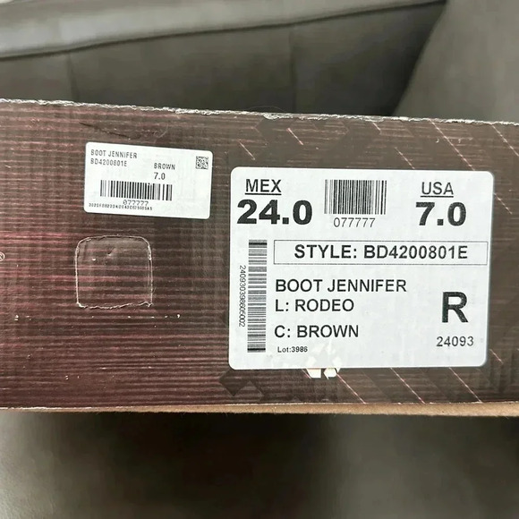 NIB Ladies Genuine Leather Square Toe Brown Boots Handcrafted Quality Boots Sz 7 - Picture 15 of 15